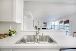 1374 Beringer Ln, Vista, CA 92081 - Photo 13