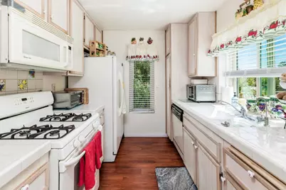 10758 Dabney Drive #40, San Diego, CA 92126 - Photo 5