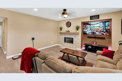 17866 Robusta Drive, Riverside, CA 92503 - Photo 19