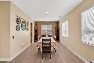 17866 Robusta Dr, Riverside, CA 92503 - Photo 9