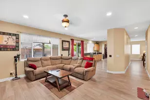 17866 Robusta Dr, Riverside, CA 92503 - Photo 21