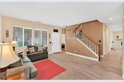 17866 Robusta Drive, Riverside, CA 92503 - Photo 5