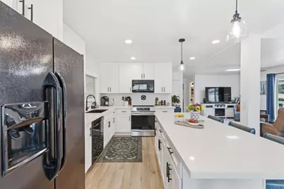 8975 Lawrence Welk Drive #285, Escondido, CA 92026 - Photo 13