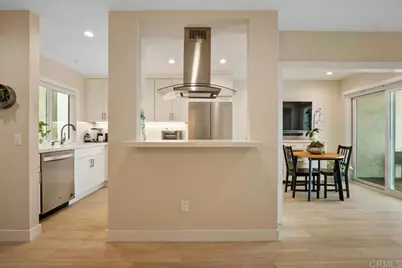 6757 Heath Court, Carlsbad, CA 92011 - Photo 5
