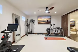 6811 Vianda Ct, Carlsbad, CA 92009 - Photo 47