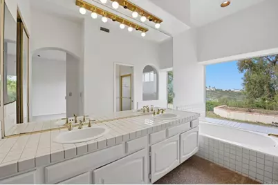 4425 Sunnyhill Drive, Carlsbad, CA 92008 - Photo 25