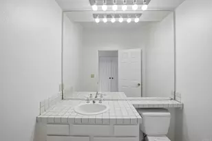 4425 Sunnyhill Dr, Carlsbad, CA 92008 - Photo 19