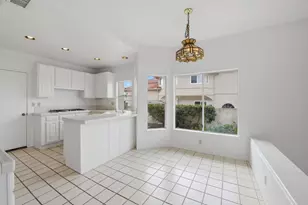 4425 Sunnyhill Dr, Carlsbad, CA 92008 - Photo 11