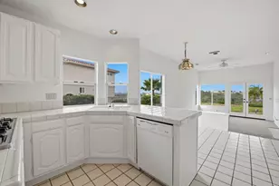 4425 Sunnyhill Dr, Carlsbad, CA 92008 - Photo 15