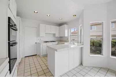 4425 Sunnyhill Drive, Carlsbad, CA 92008 - Photo 13