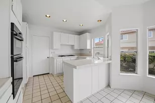 4425 Sunnyhill Dr, Carlsbad, CA 92008 - Photo 13