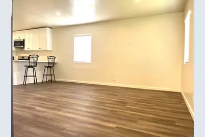 424 N Lazard Street, San Fernando, CA 91340 - Photo 11