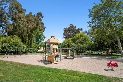 3380 Caminito Gandara, La Jolla, CA 92037 - Photo 23