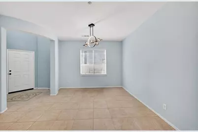 10254 Spruce Woodlands Way, Escondido, CA 92026 - Photo 9