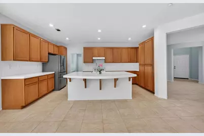 10254 Spruce Woodlands Way, Escondido, CA 92026 - Photo 13