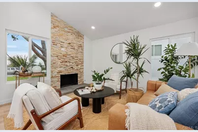 6428 Chiriqui Lane, Carlsbad, CA 92009 - Photo 9