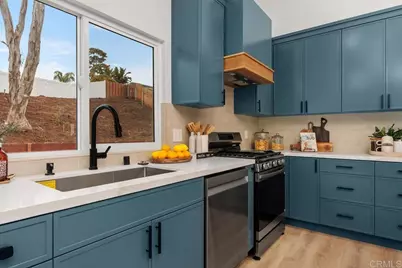 6428 Chiriqui Lane, Carlsbad, CA 92009 - Photo 13