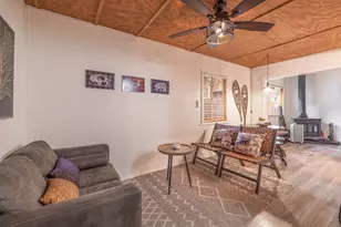 271 Leonard Ln, Sugarloaf, CA 92386 - Photo 23