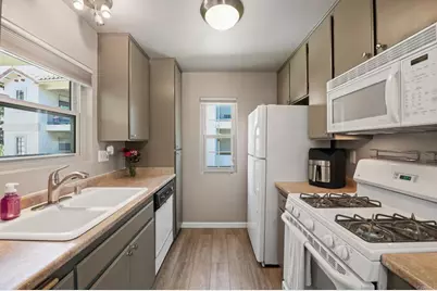 10331 Azuaga Street #231, San Diego, CA 92129 - Photo 9
