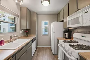 10331 Azuaga St, San Diego, CA 92129 - Photo 9