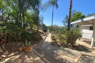 2245 Maelee Dr, Vista, CA 92084 - Photo 21