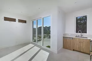 3903 Haines, San Diego, CA 92109 - Photo 9