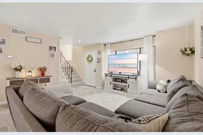 1988 Arnold Way, Alpine, CA 91901 - Photo 3