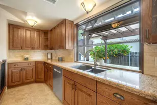 2740 Crownpoint Pl, Escondido, CA 92027 - Photo 13