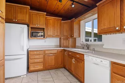 2600 Highland Drive, Carlsbad, CA 92008 - Photo 13