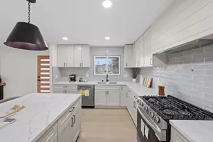 3296 Via Bartolo, San Diego, CA 92111 - Photo 11