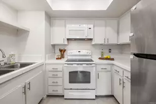 694 Ascot Dr, Vista, CA 92083 - Photo 15