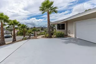 136 Helen Way, Escondido, CA 92025 - Photo 3