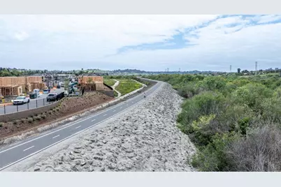 717 Kingbird Loop, Oceanside, CA 92058 - Photo 7