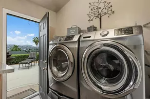 220 Journeys End, Vista, CA 92083 - Photo 21