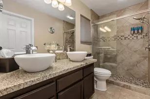 220 Journeys End, Vista, CA 92083 - Photo 15