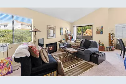 6921 Quail Place #E, Carlsbad, CA 92009 - Photo 5