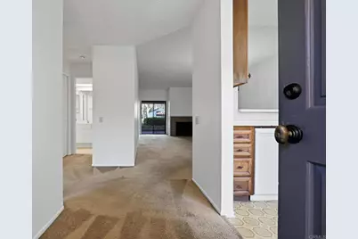 926 Lupine Hills #17, Vista, CA 92081 - Photo 3