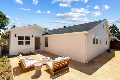 3740 3742 Grecourt Way, Carlsbad, CA 92008 - Photo 3