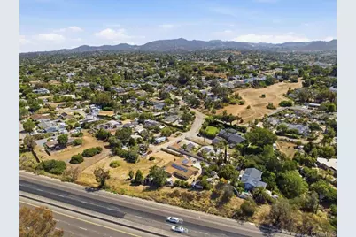 564 Rolling Hills Road, Vista, CA 92083 - Photo 9