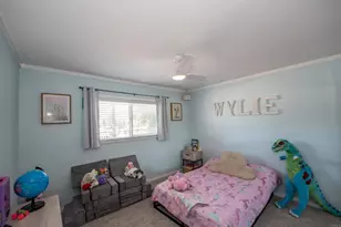 2094 Thibodo Ct, Vista, CA 92081 - Photo 11