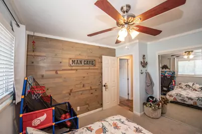 2094 Thibodo Ct, Vista, CA 92081 - Photo 9