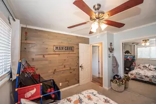2094 Thibodo Ct, Vista, CA 92081 - Photo 9