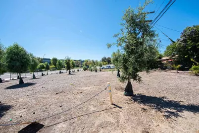 2094 Thibodo Ct, Vista, CA 92081 - Photo 35