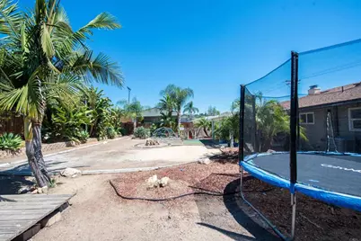 2094 Thibodo Ct, Vista, CA 92081 - Photo 35