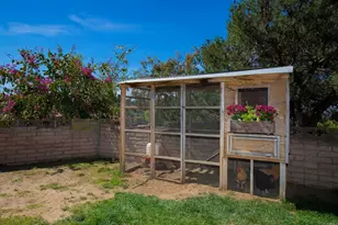 500 Beaumont Dr, Vista, CA 92084 - Photo 25