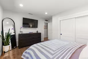 8675 Glenwick Ln, La Jolla, CA 92037 - Photo 25