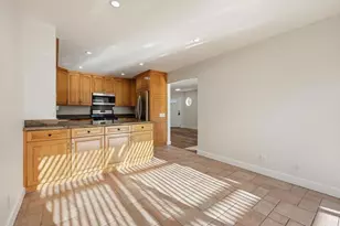 819 Daphne Ct, Carlsbad, CA 92011 - Photo 11