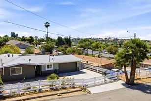 421 Hillcrest Ln, Fallbrook, CA 92028 - Photo 5