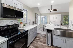 930 Via Mil Cumbres, Solana Beach, CA 92075 - Photo 17