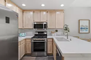 1528 Via Otano, Oceanside, CA 92056 - Photo 17